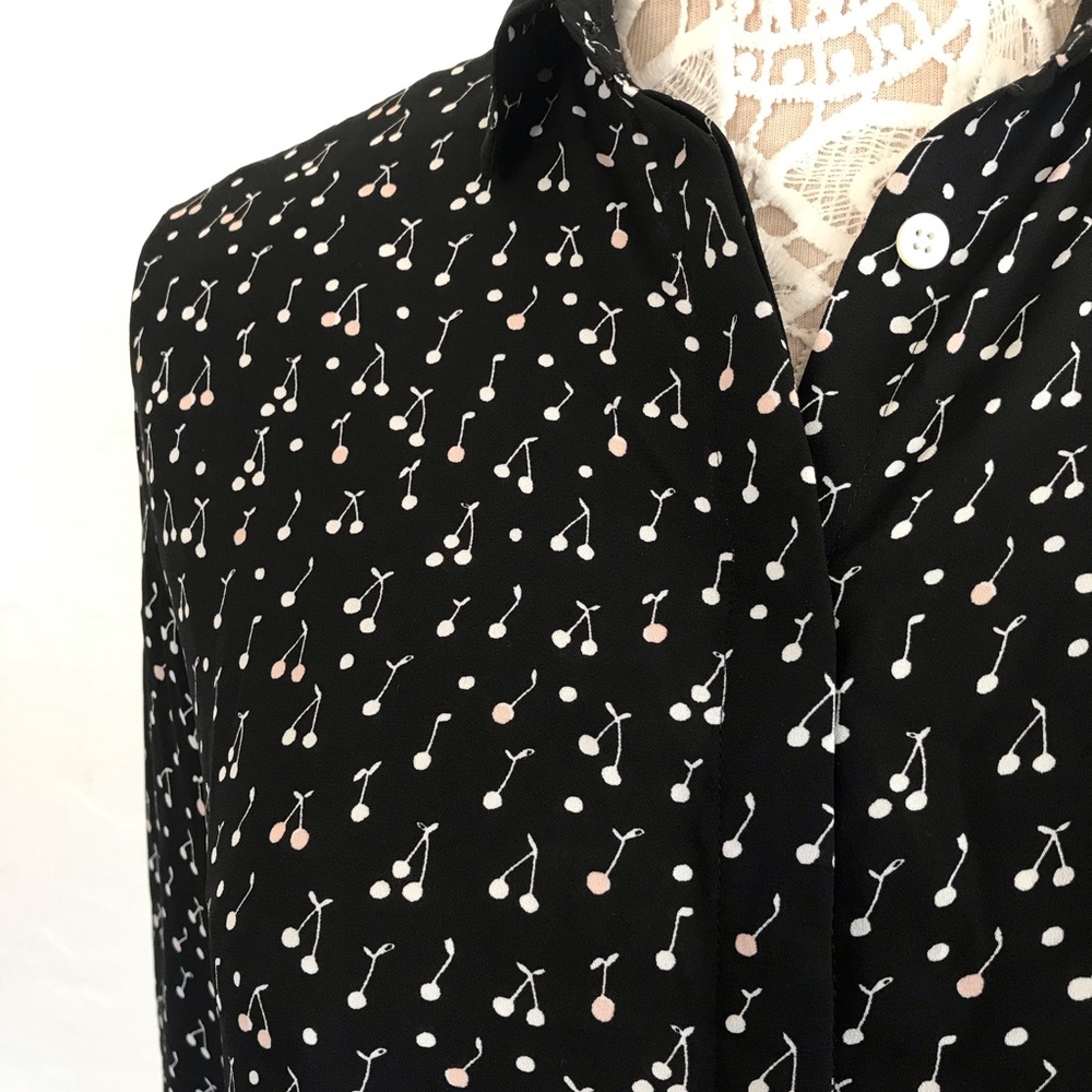 Blouse - Picture 2 of 3